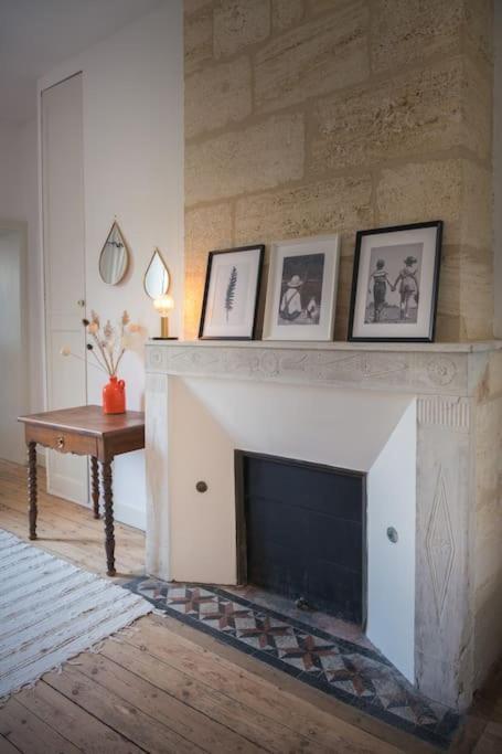 Appartement Avec Son Patio Dans Centre Historique De Bourg Eksteriør billede