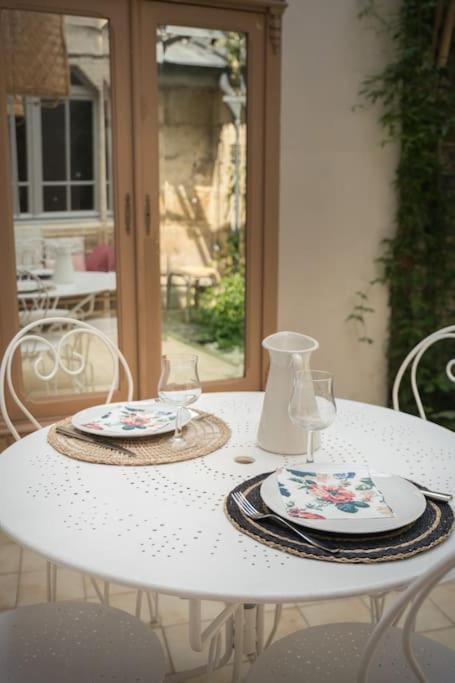 Appartement Avec Son Patio Dans Centre Historique De Bourg Eksteriør billede