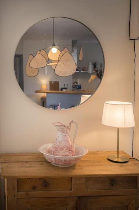 Appartement Avec Son Patio Dans Centre Historique De Bourg Eksteriør billede